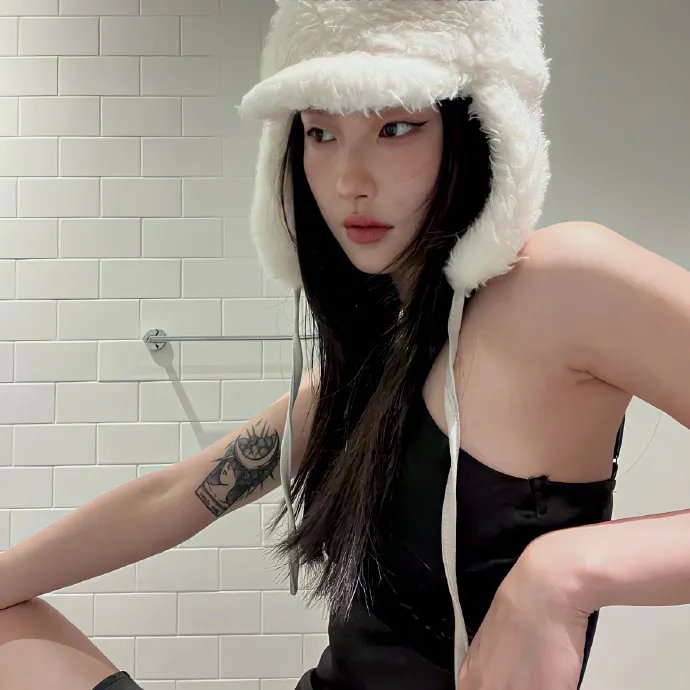 视频里曝光后我手撕颠婆